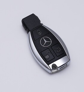 Localizzatore nascosto miniaturizzato chiavi auto Mercedes-Benz - Smart
